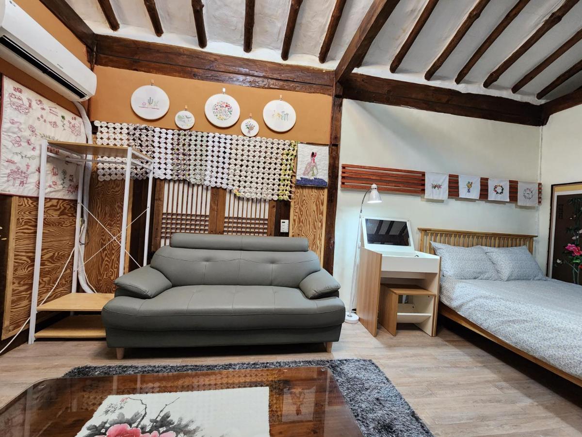 Kims House Andong Villa Bagian luar foto